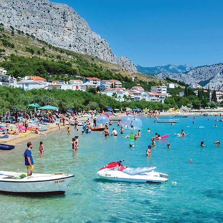 Gorgeous Apartment In Omis With House Sea View Buitenkant foto