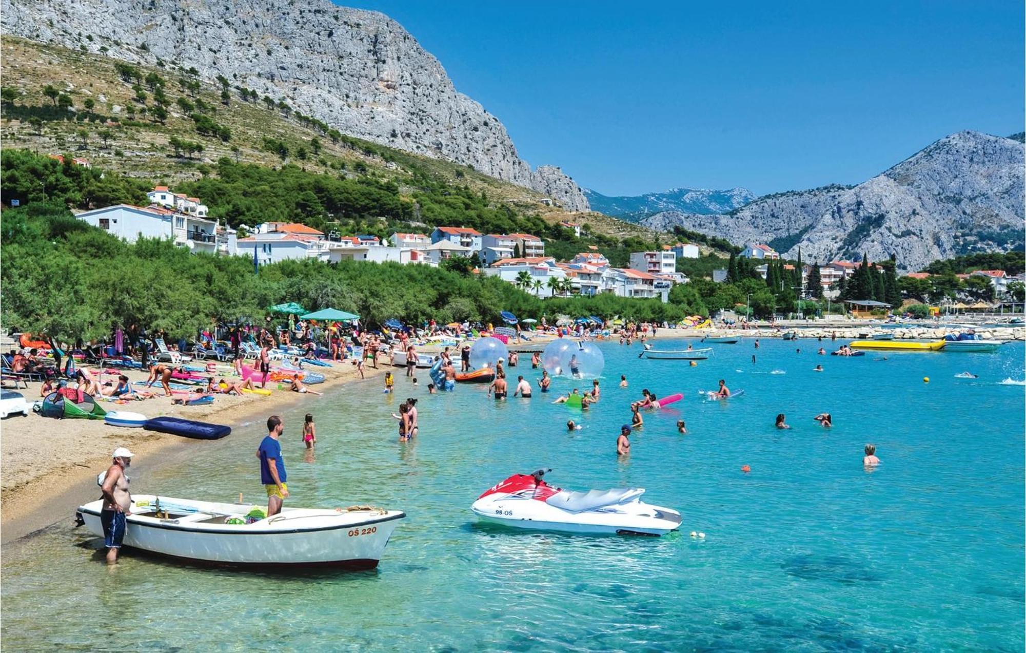 Gorgeous Apartment In Omis With House Sea View Buitenkant foto