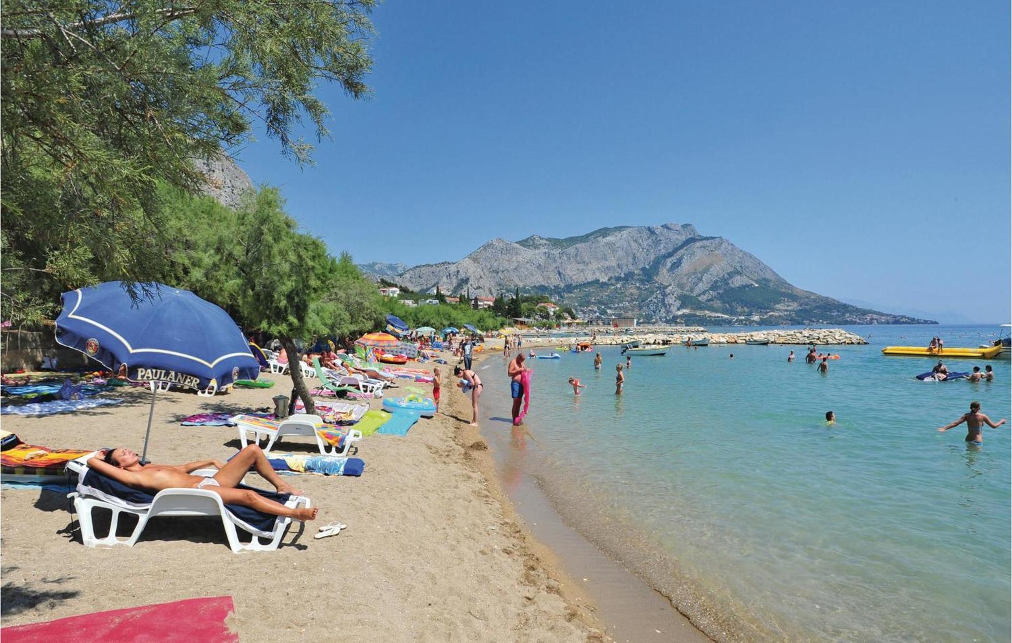 Gorgeous Apartment In Omis With House Sea View Buitenkant foto